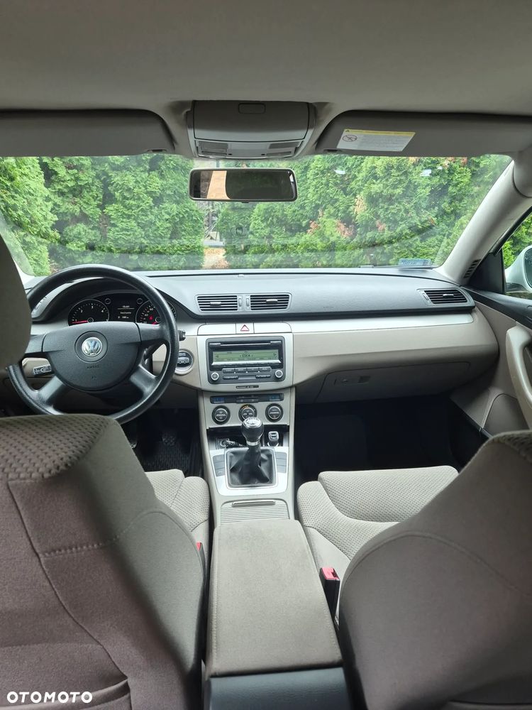 Volkswagen Passat 2.0 TDI DPF Comfortline - 5