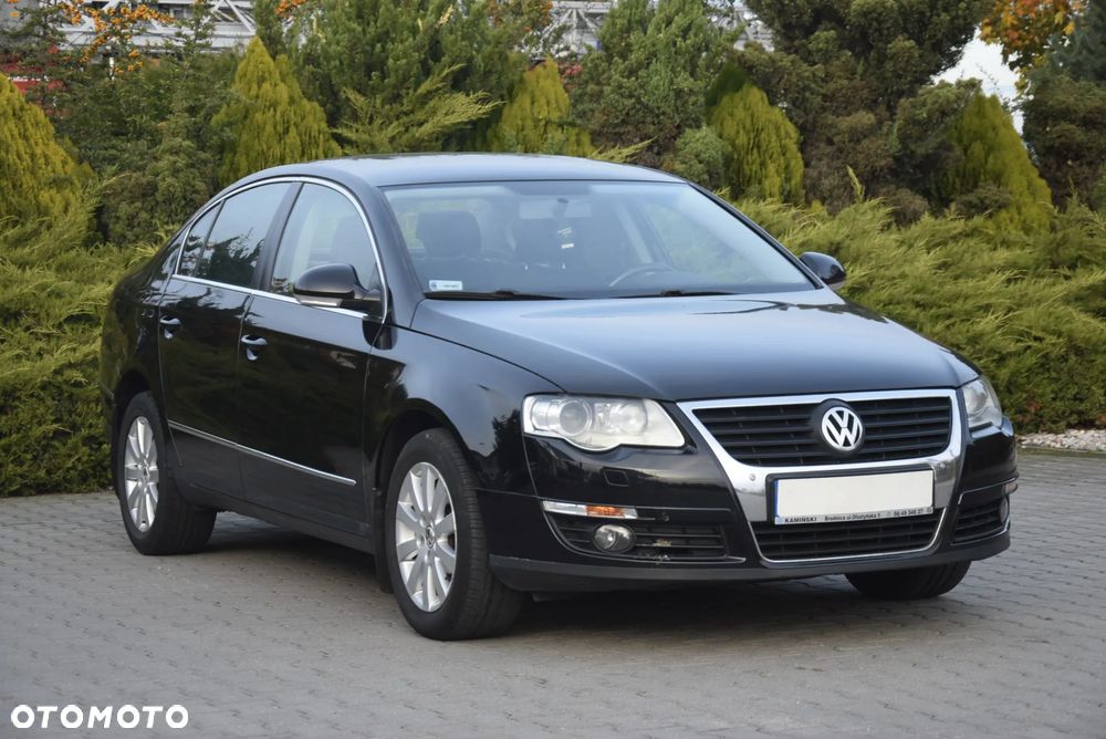 Volkswagen Passat 1.8 TSI Trendline - 2