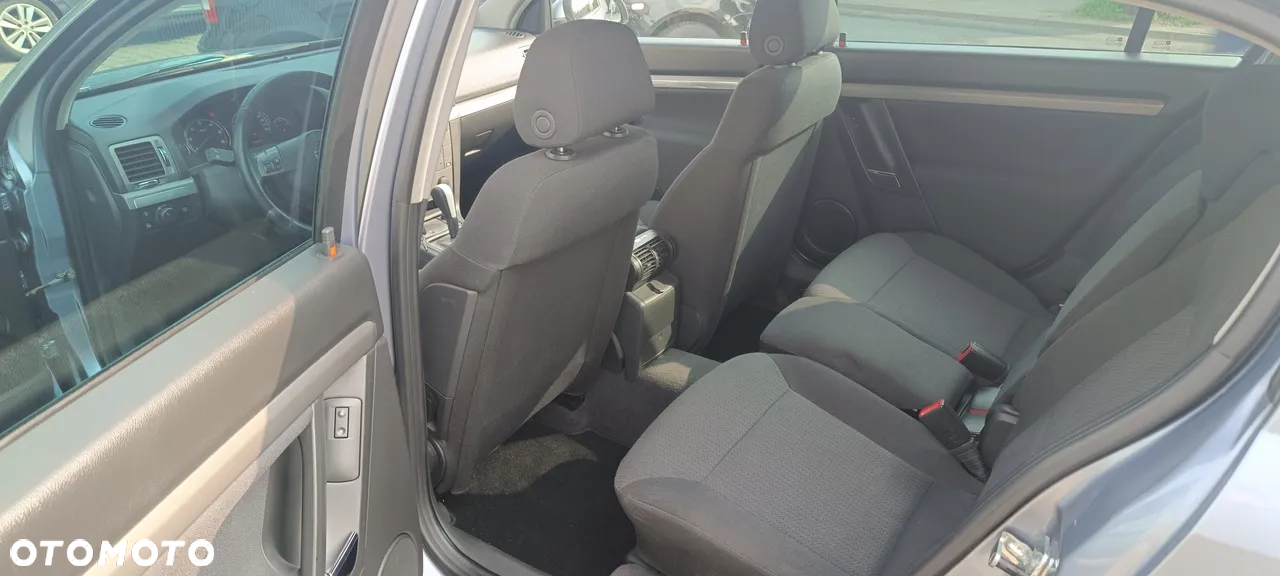 Opel Signum 1.9 CDTI Cosmo - 11