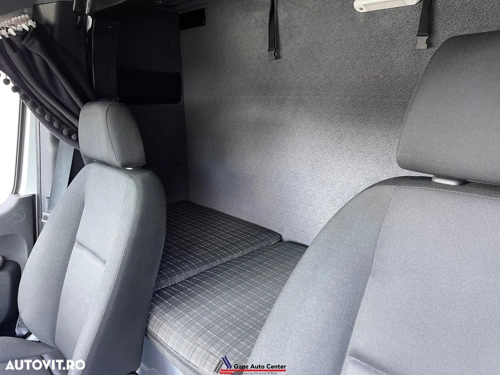 Mercedes-Benz Sprinter - 7
