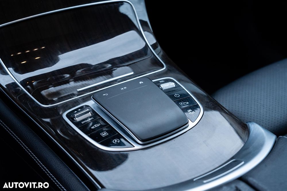 Mercedes-Benz GLC - 13