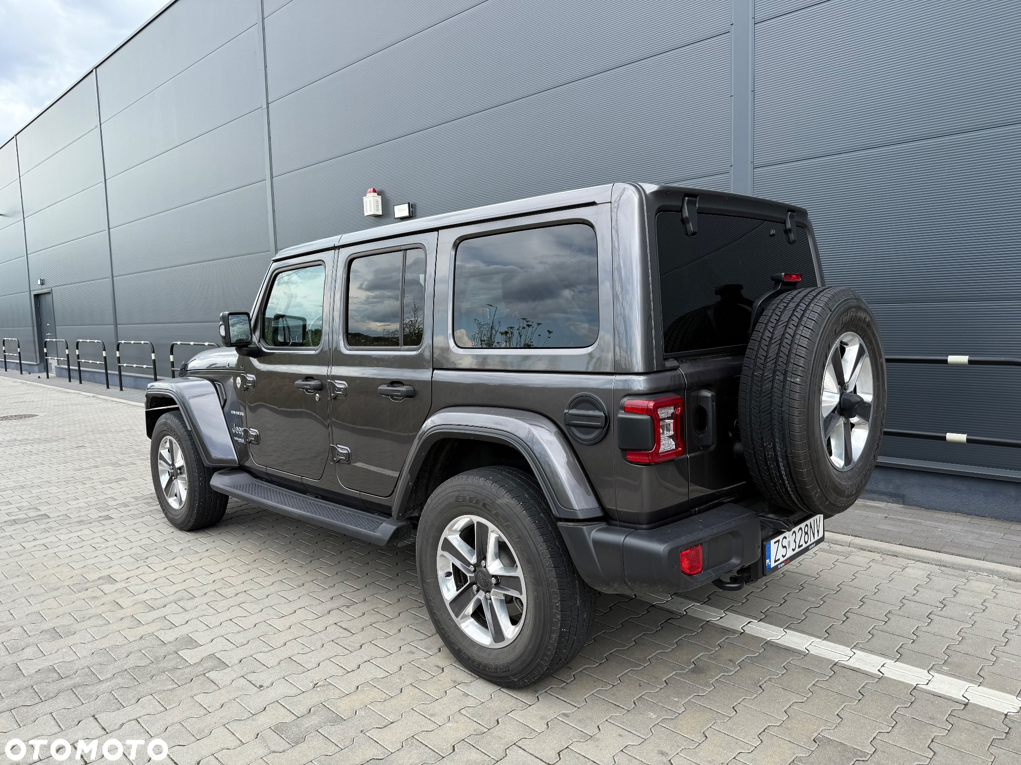 Jeep Wrangler Unlimited GME 2.0 Turbo Sahara - 8
