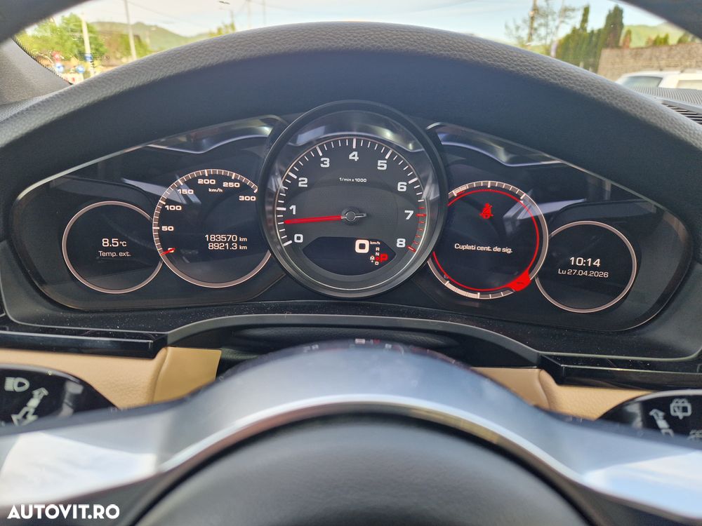 Porsche Cayenne S - 15