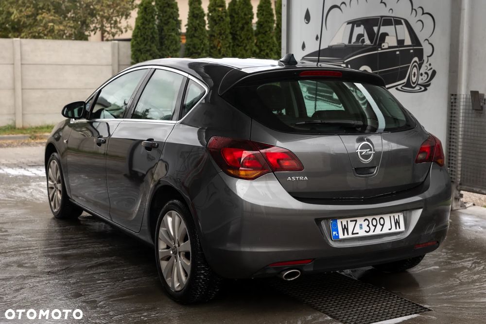 Opel Astra IV 1.4 T Cosmo S&S - 8