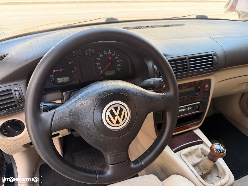 VW Passat Variant 1.9 GT TDI - 24