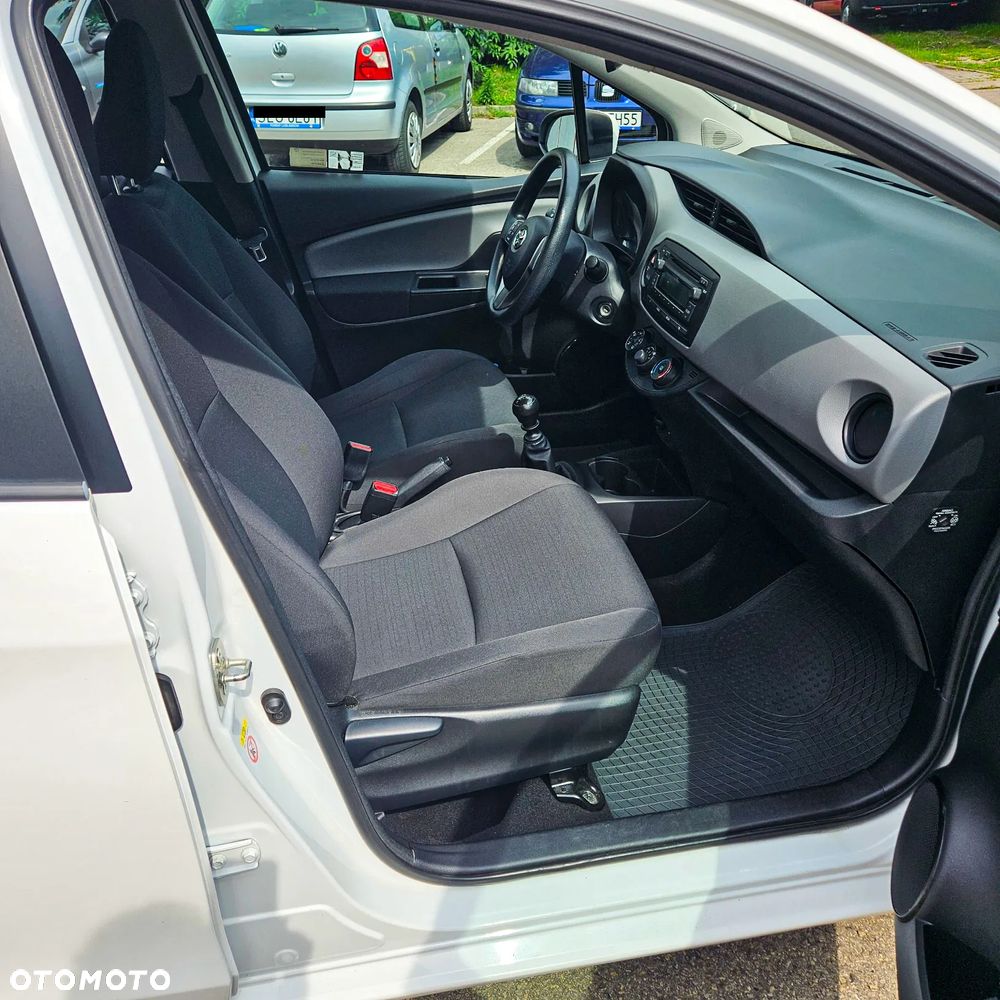 Toyota Yaris 1.4 D-4D Active EU6 - 11