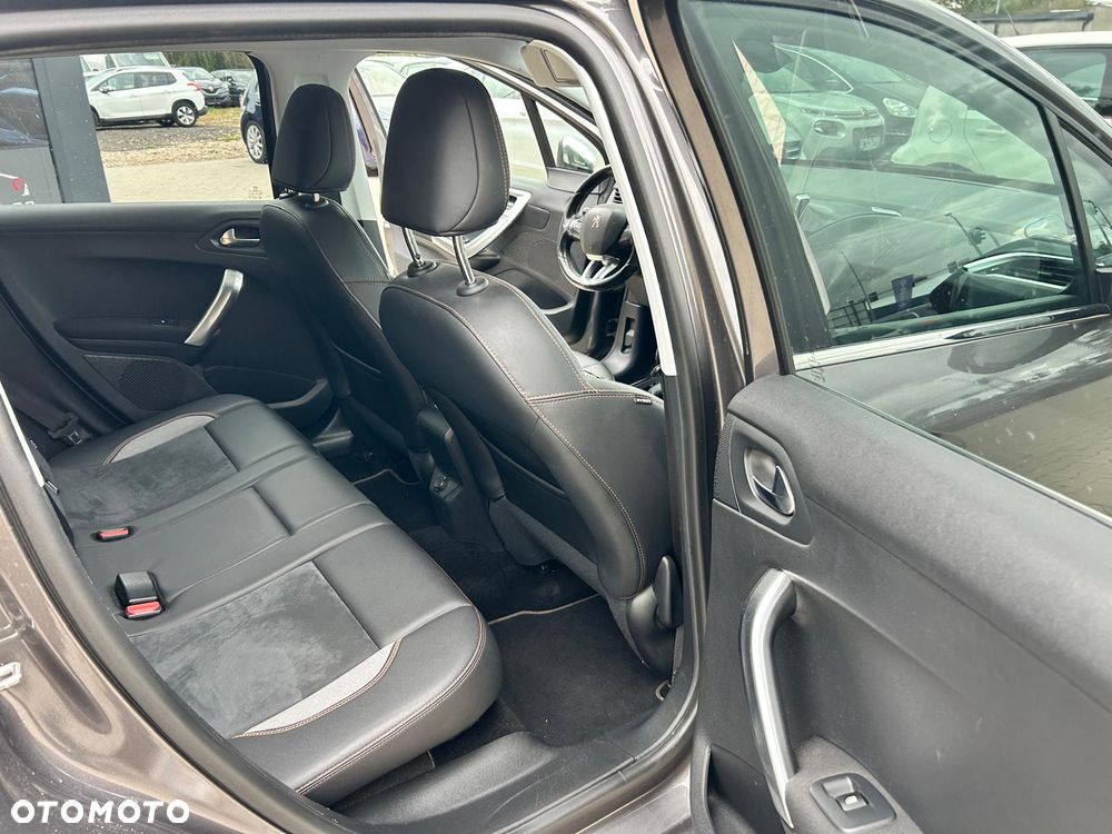 Peugeot 2008 1.2 Pure Tech GPF Crossway S&S - 26