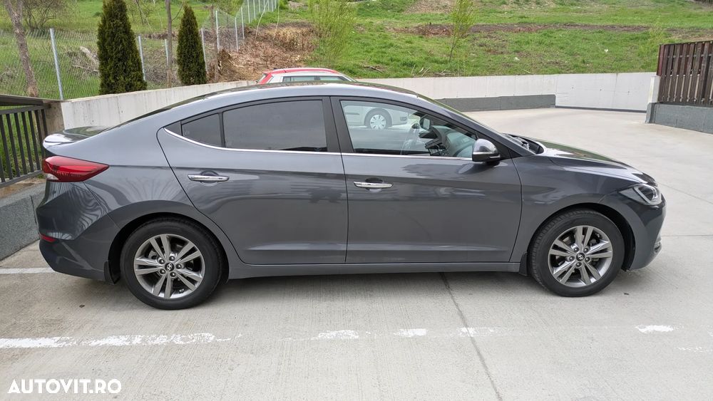 Hyundai Elantra 1.6 CRDI Highway - 5