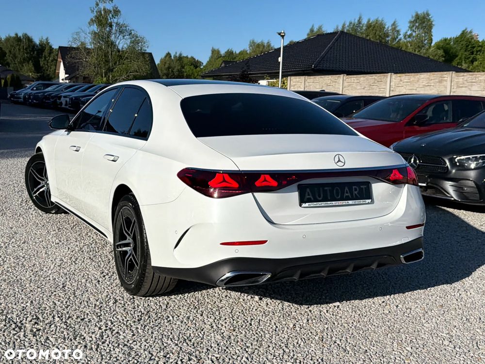 Mercedes-Benz Klasa E 220 d 4Matic 9G-TRONIC - 12