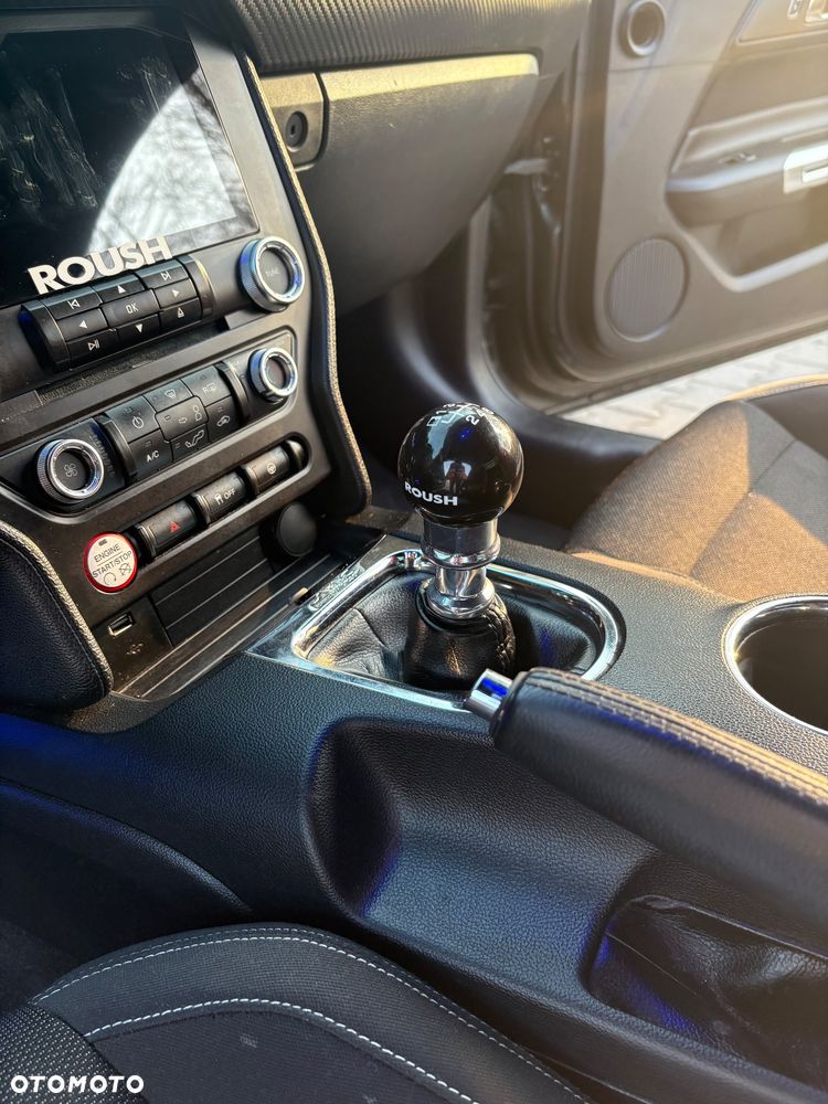 Ford Mustang - 17