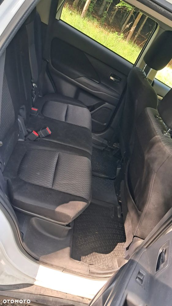 Mitsubishi Outlander 2.2 DID Intense + 4WD - 10