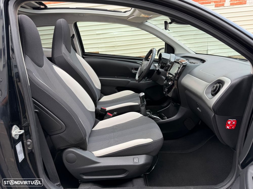 Peugeot 108 1.2 PureTech Top! Allure - 30