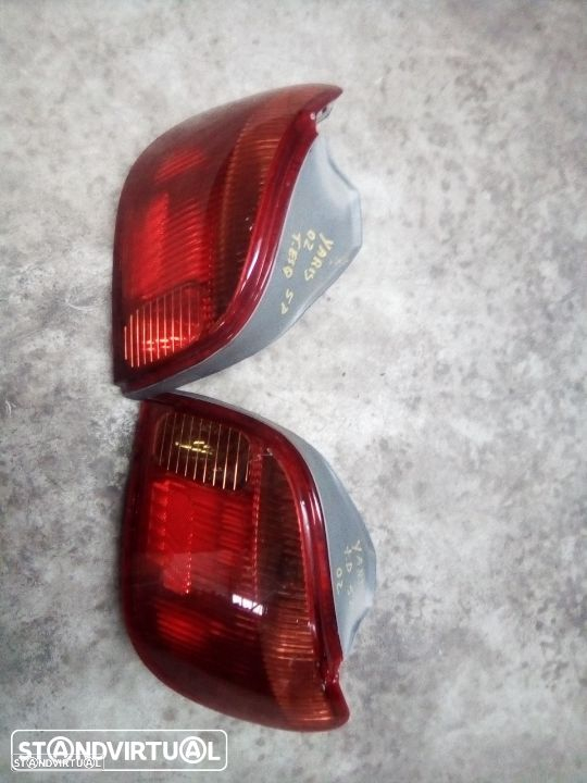 Farolim trás Toyota Yaris 2002 - 2