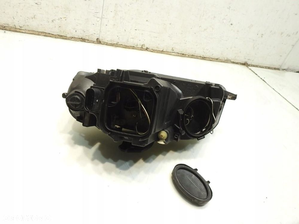 LAMPA PRAWA PRZEDNIA PRZÓD AUDI A3 8P 8P0941004K 0301206202 - 5