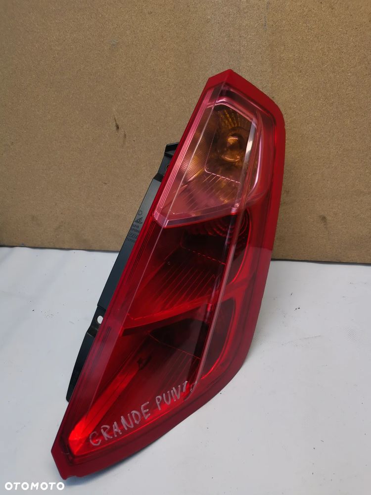 Lampa Prawy Tył Fiat Grande Punto - 1