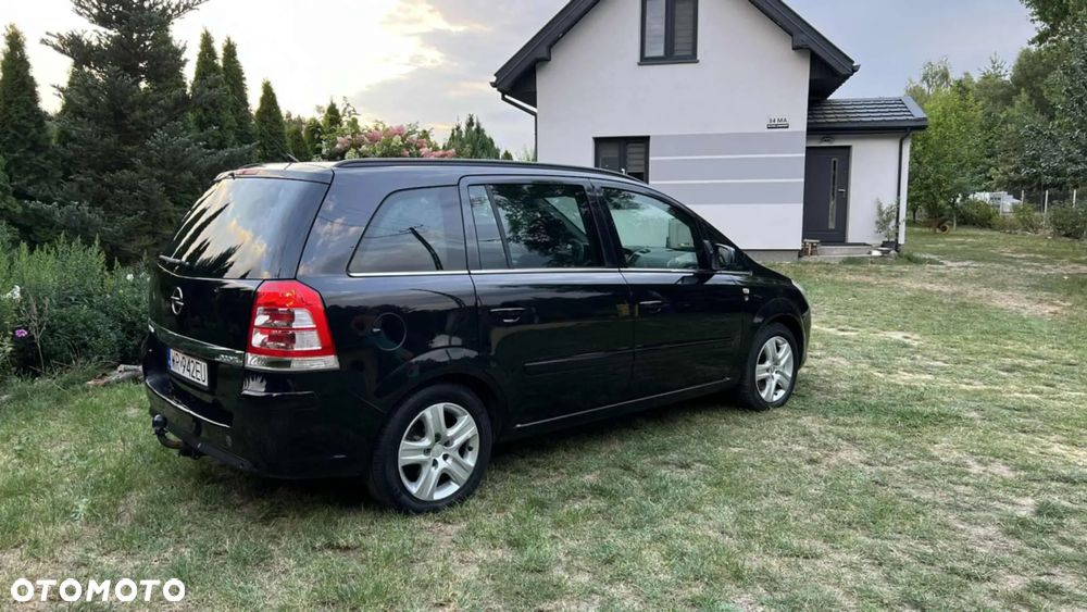 Opel Zafira - 9