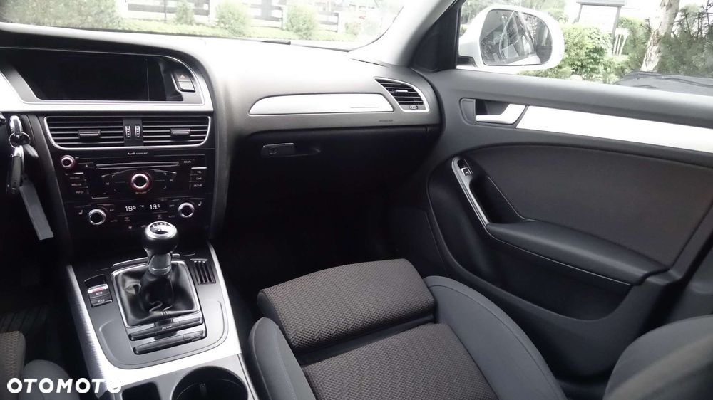 Audi A4 Allroad - 34