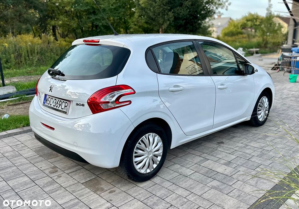 Peugeot 208 - 6