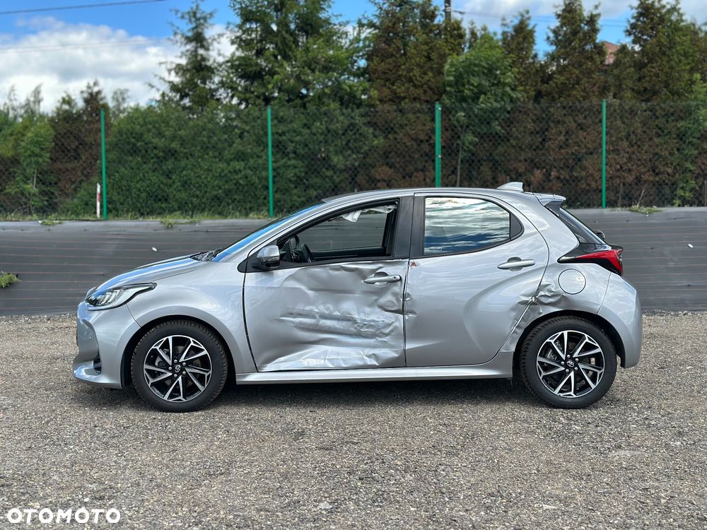 Toyota Yaris - 12