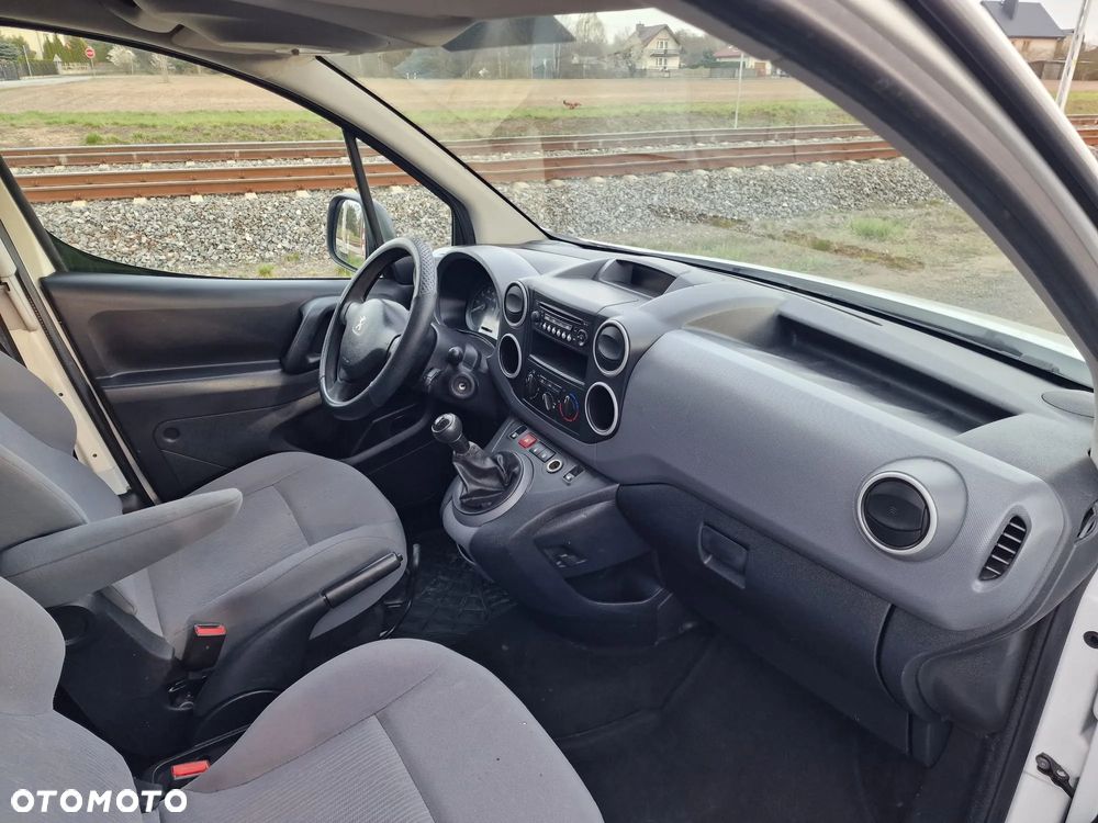 Peugeot PARTNER - 13