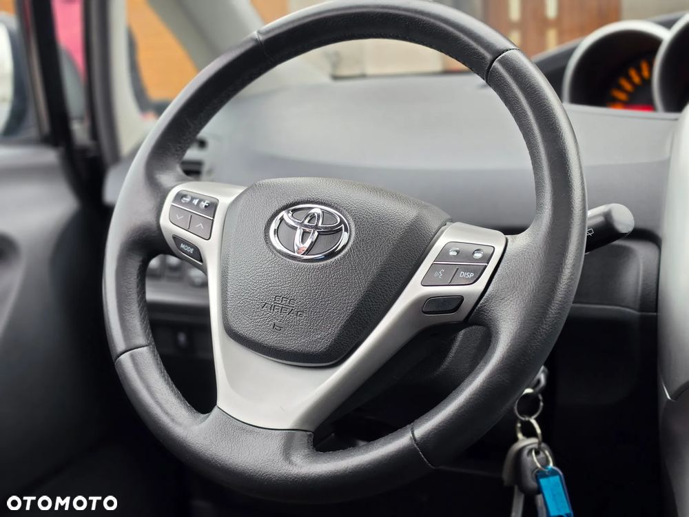 Toyota Verso - 26