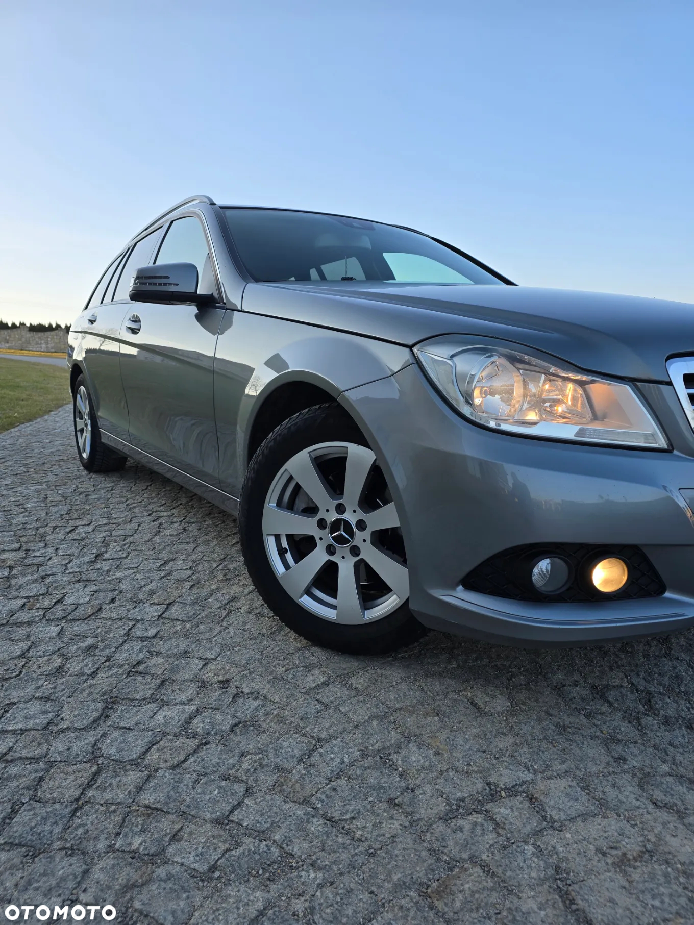Mercedes-Benz Klasa C 250 T CDI DPF Automatik BlueEFFICIENCY - 2