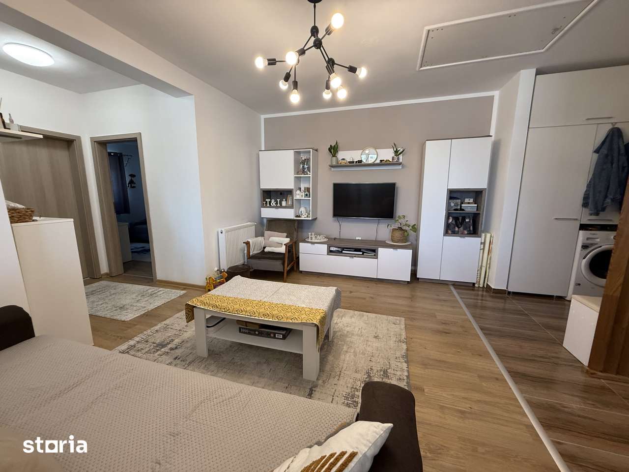 Apartament cu 3 camere, 69.30 mp utili + balcon de 12 mp - Calea Ursen — fotografia 1