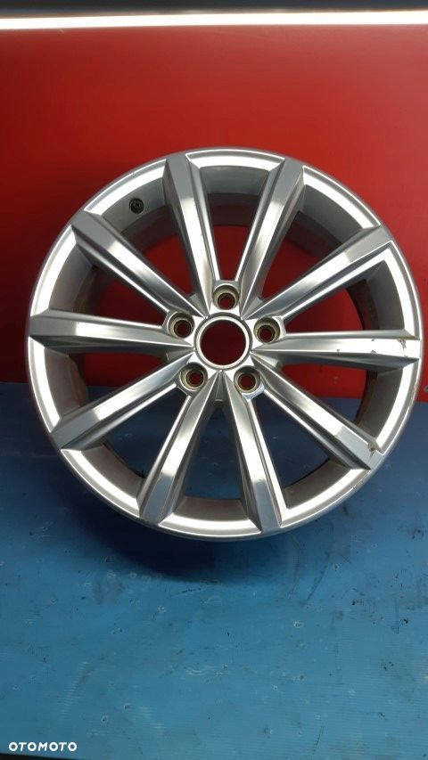 Felga Aluminiowa Audi 8J 17cali et40 3G0601025D