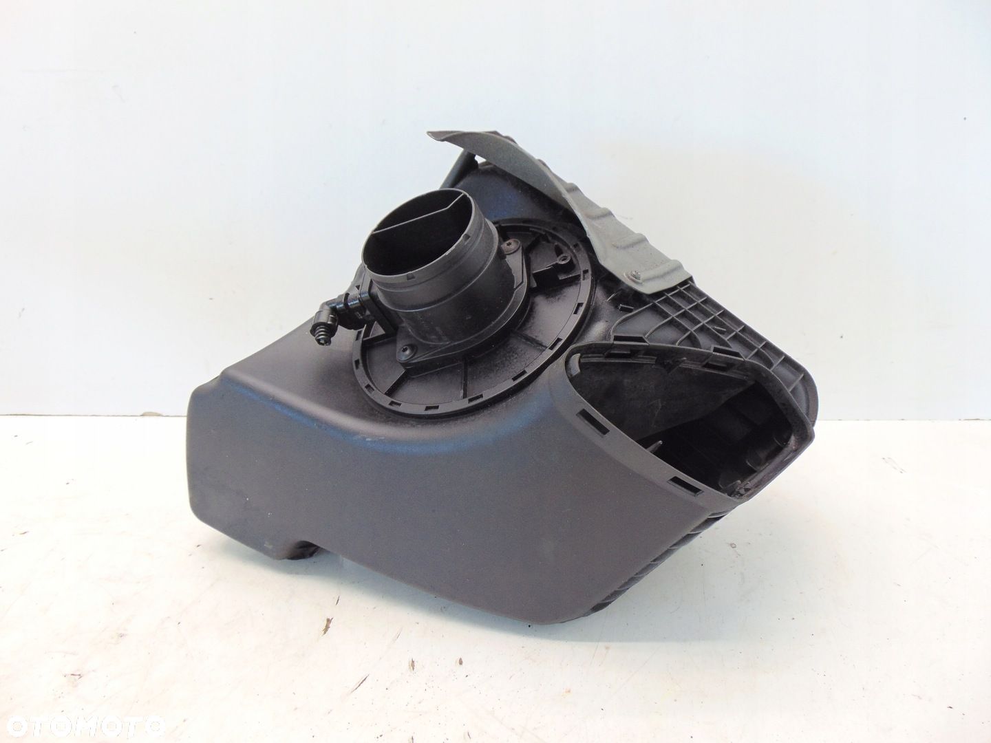 OBUDOWA FILTRA POWIETRZA AUDI A6 C7 4G 2.0 TDI 4G0133838L - 1