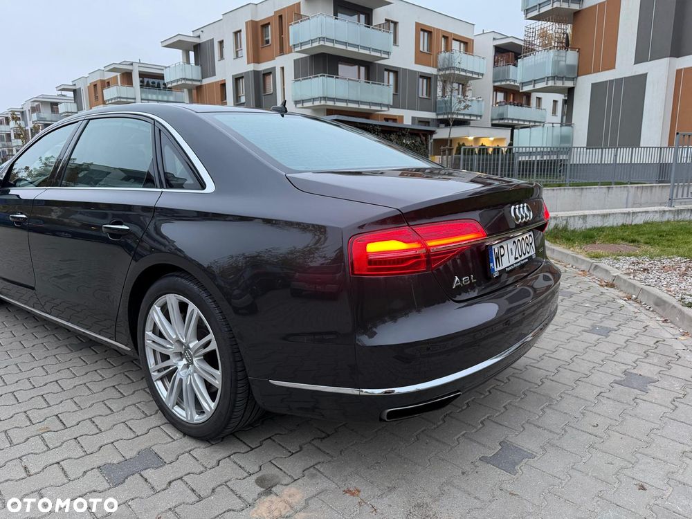 Audi A8 - 12