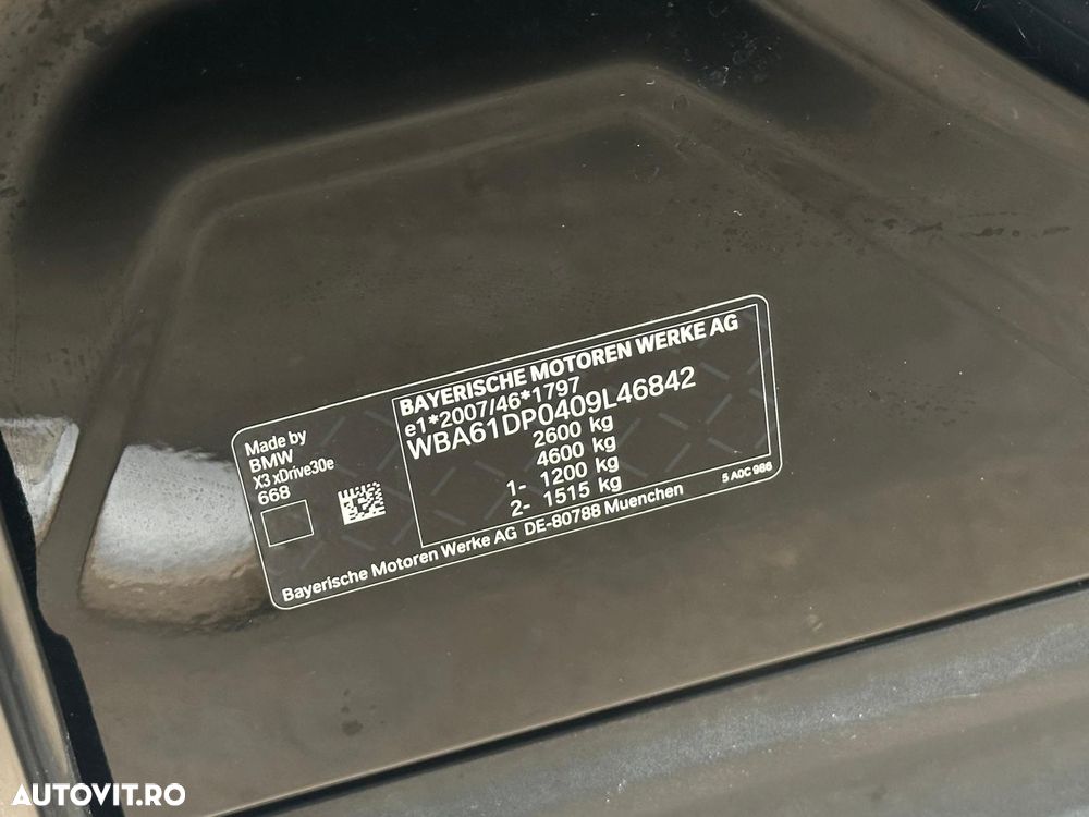 BMW X3 xDrive30e AT PHEV - 39