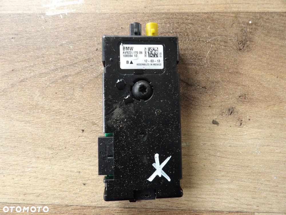 BMW - F30 - WZMACNIACZ ANTENOWY  - 9231175 - 1