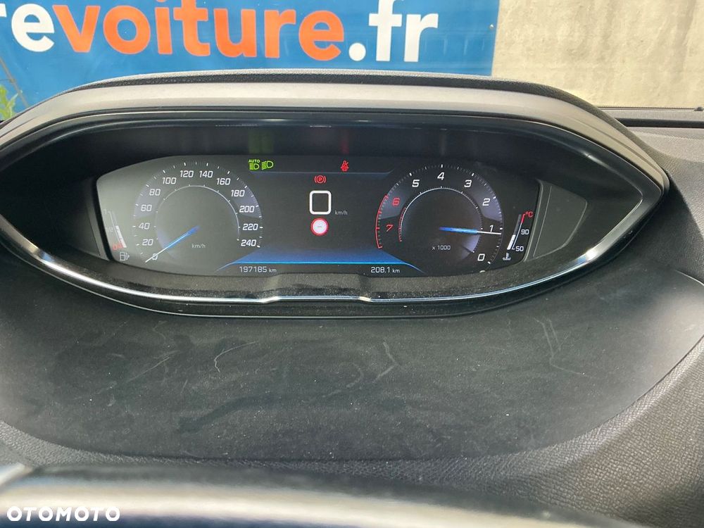 Peugeot 3008 PureTech 130 Style - 7