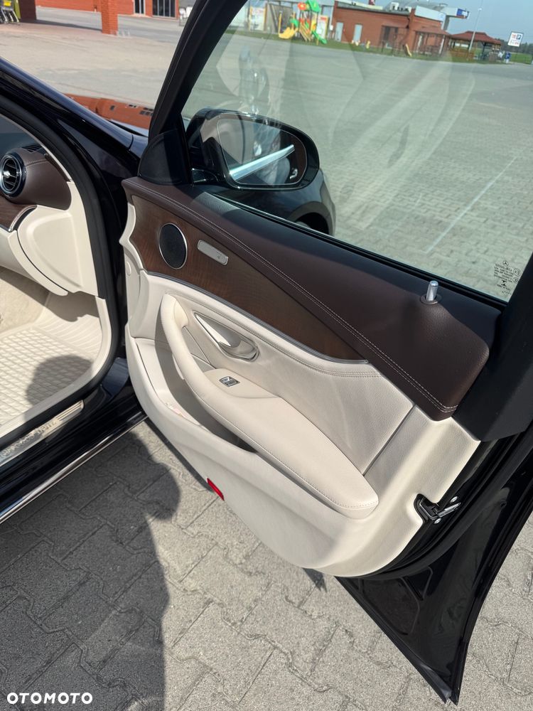 Mercedes-Benz Klasa E 220 d Business Edition 9G-TRONIC - 12