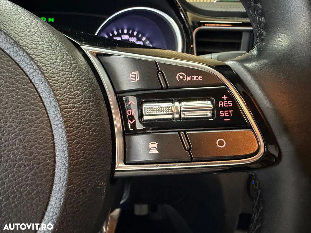 Kia XCeed 1.6 GDI 6DCT PHEV Vision - 11