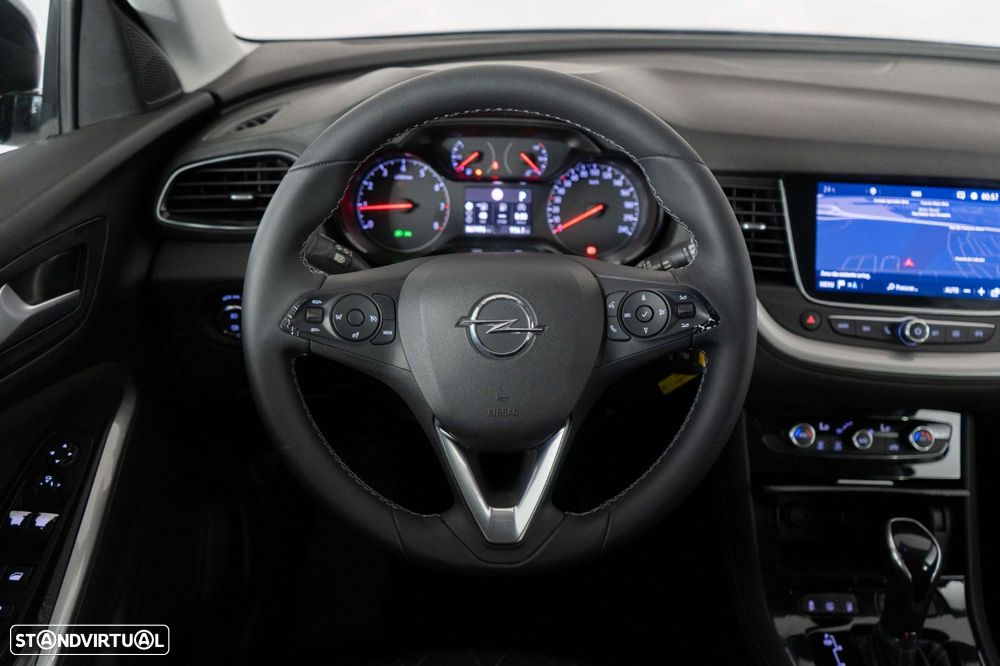 Opel Grandland 1.2 T Elegance AT - 25