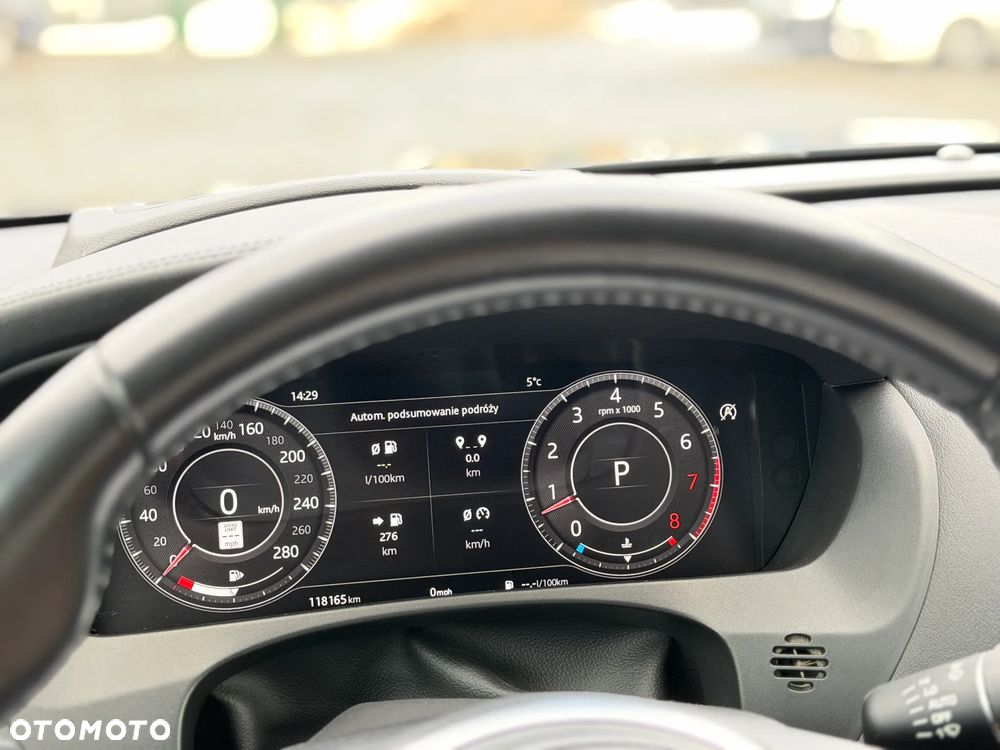 Jaguar F-Pace 30t AWD Portfolio - 24