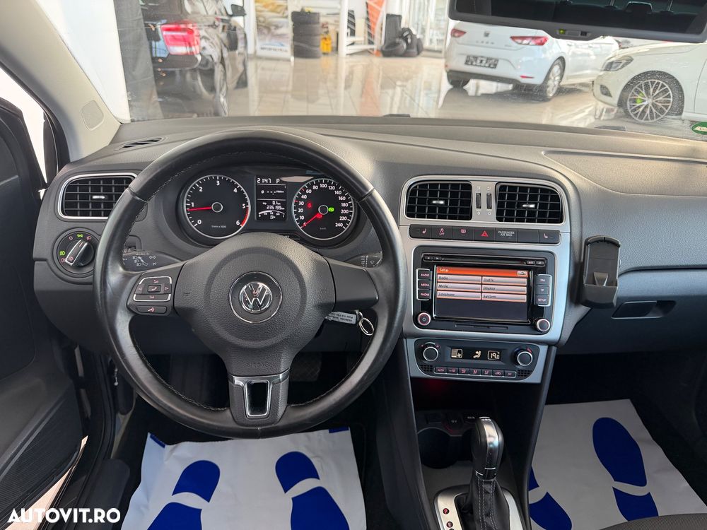 Volkswagen Polo 1.6 TDI DSG Life - 11