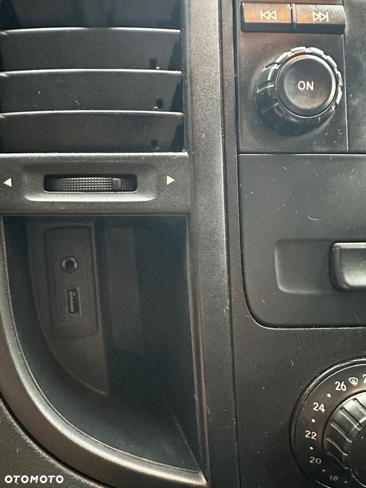 Mercedes-Benz VITO - 22