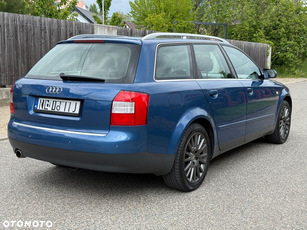 Audi A4 Avant - 4