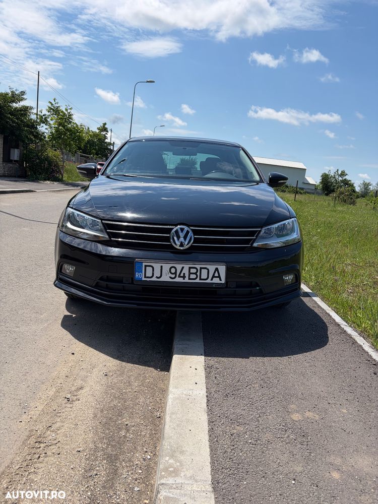 Volkswagen Jetta 1.2 TSI Trendline - 1