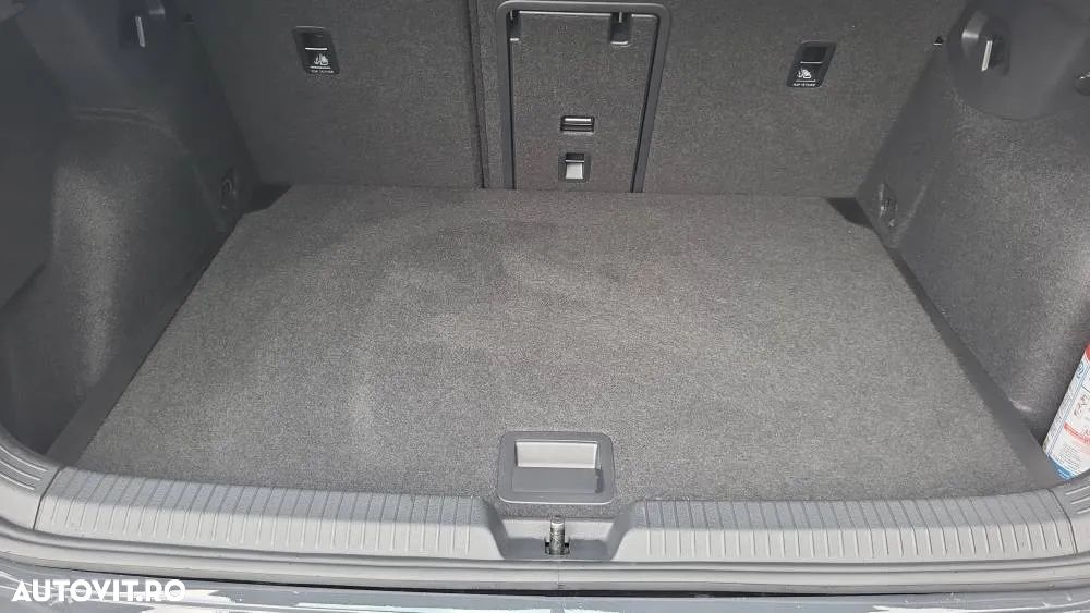 Volkswagen Golf 1.5 eTSI ACT DSG MHEV Life - 8