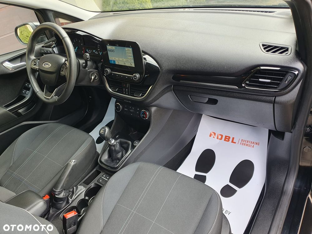 Ford Fiesta 1.0 EcoBoost S&S TITANIUM - 9