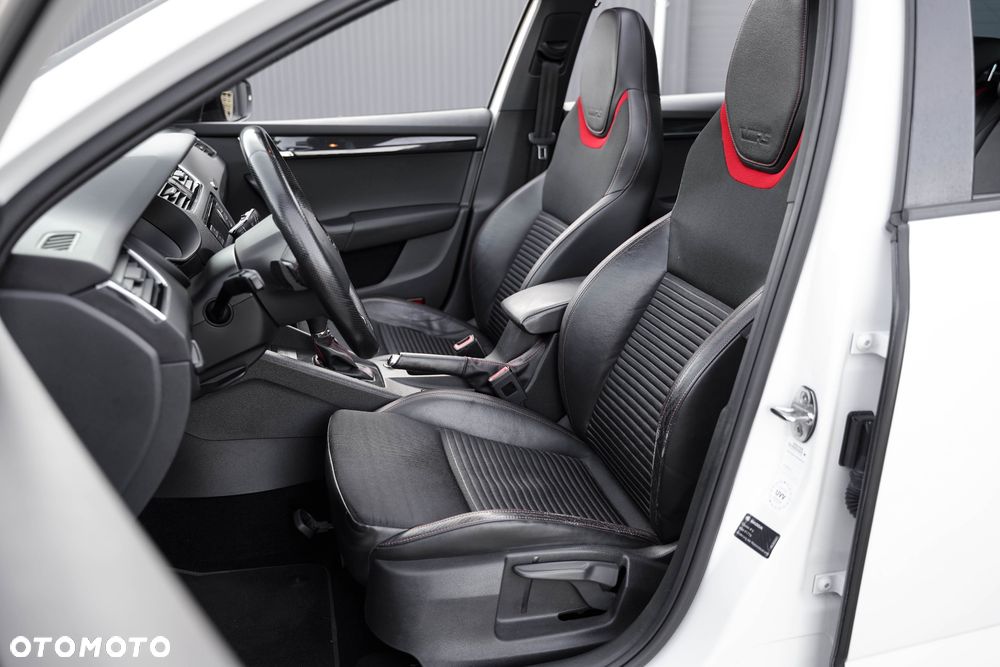 Skoda Octavia 2.0 TDI RS DSG - 15