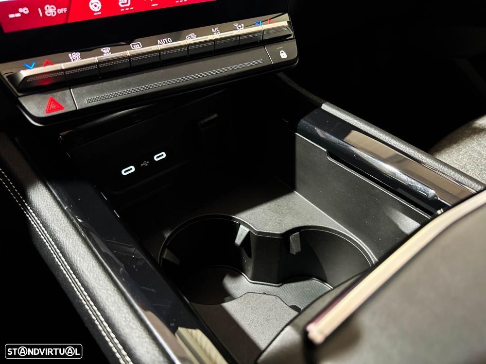 Renault Rafale 1.2 Full Hybrid E-Tech Techno - 44