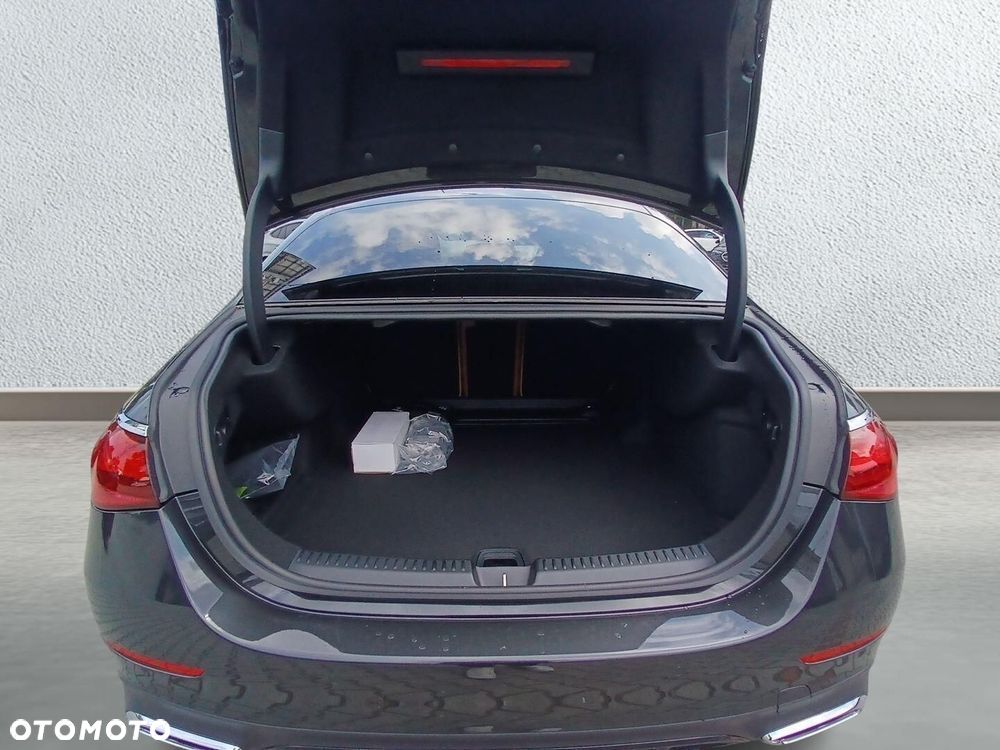 Mercedes-Benz Klasa E 220 d mHEV 4-Matic AMG 9G-Tronic - 7