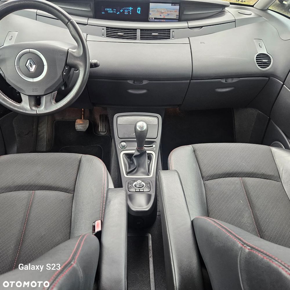 Renault Espace 2.0 Dynamique - 21
