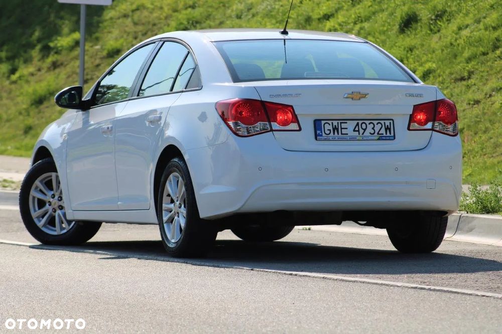 Chevrolet Cruze 1.8 LT - 6