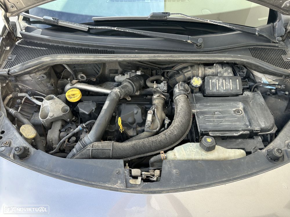 Renault Clio Sport Tourer - 15