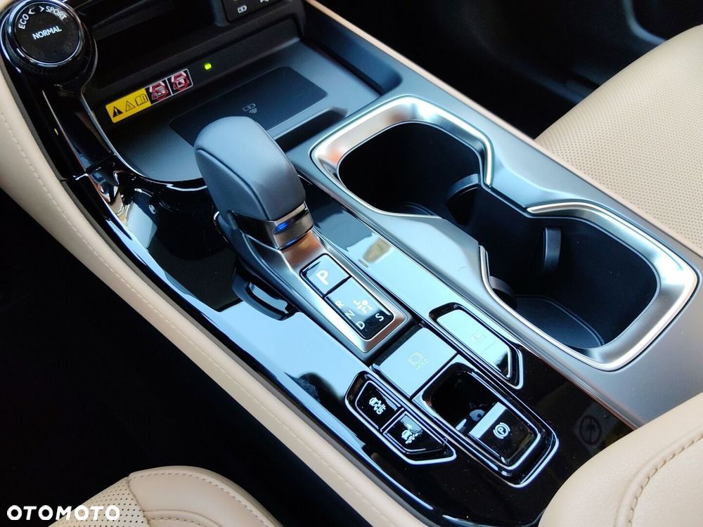 Lexus NX 350h Prestige AWD - 26